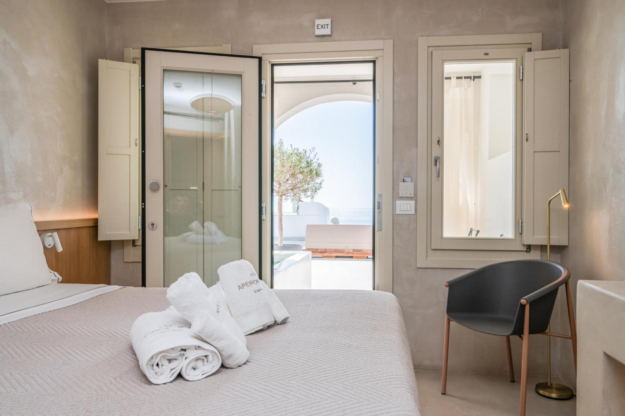 Apeiron Blue Santorini - Sustainable Adults Only 14 Plus サントリーニ 部屋 写真